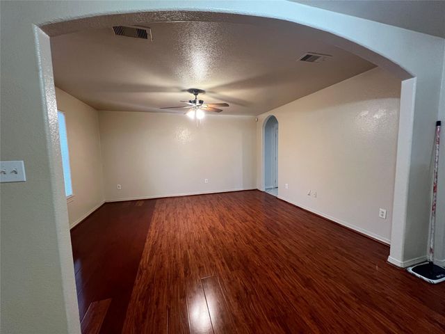 11007 Glenhollow Drive, Houston, TX 77048