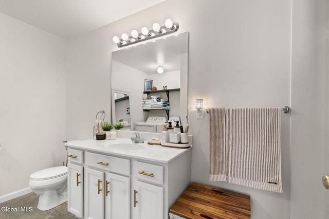 70C Fellows Road, Clifton Park, NY 12065