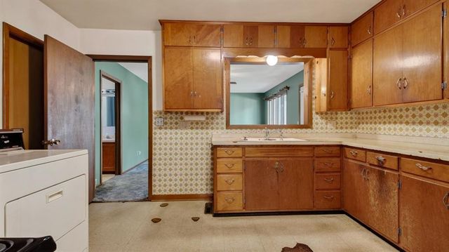 208 S 7th Street, Cornell, WI 54732