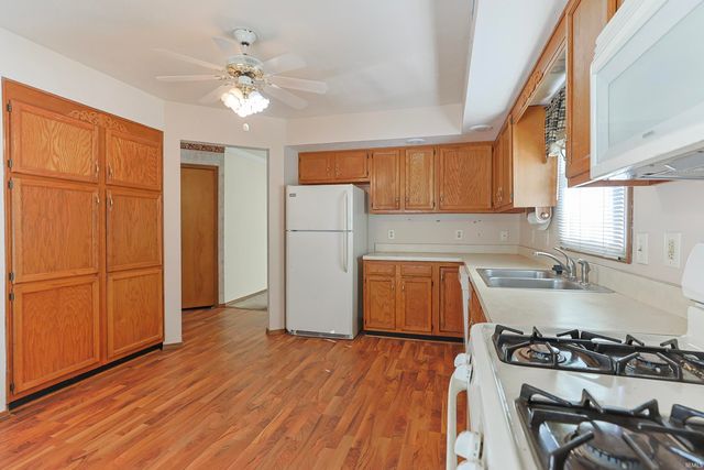 5512 Trippel Drive, Mishawaka, IN 46545