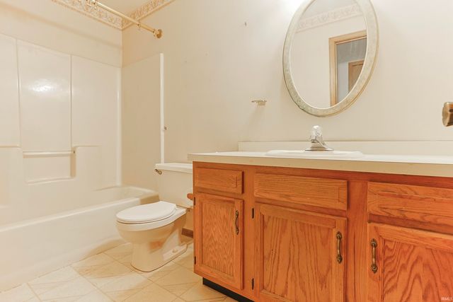 5512 Trippel Drive, Mishawaka, IN 46545