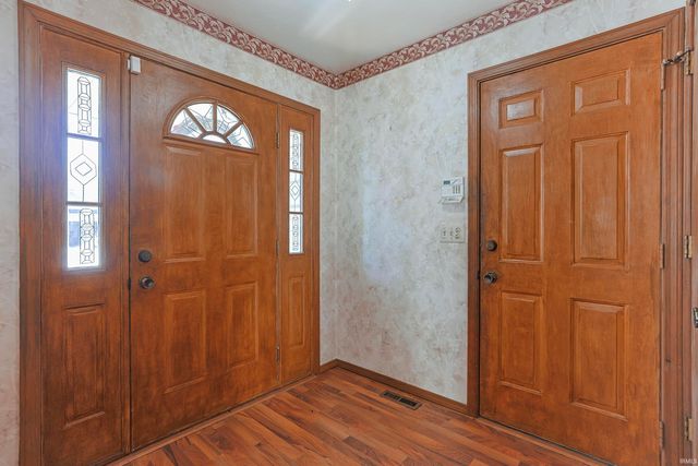 5512 Trippel Drive, Mishawaka, IN 46545