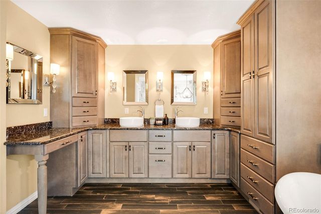 10664 Chandon Place, Highlands Ranch, CO 80126