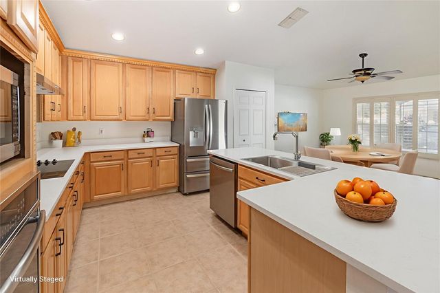 729 STRIHAL LOOP, Oakland, FL 34787