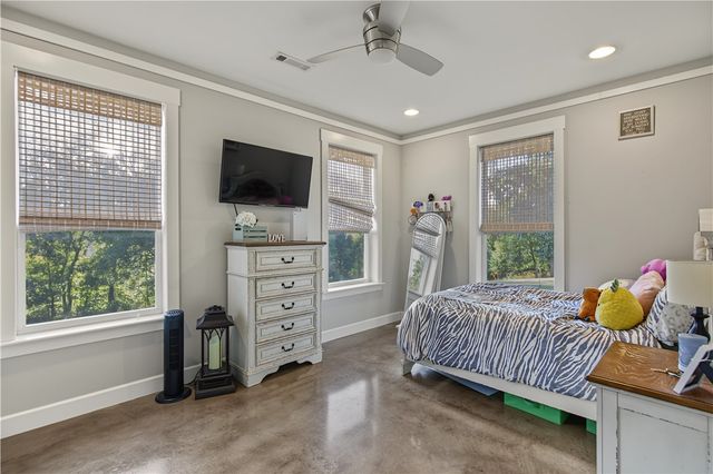 15040 Parrick Road, Gravette, AR 72736