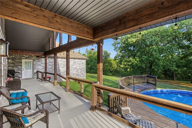 15040 Parrick Road, Gravette, AR 72736