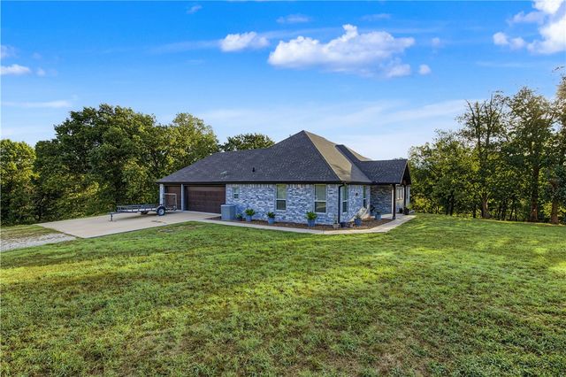 15040 Parrick Road, Gravette, AR 72736