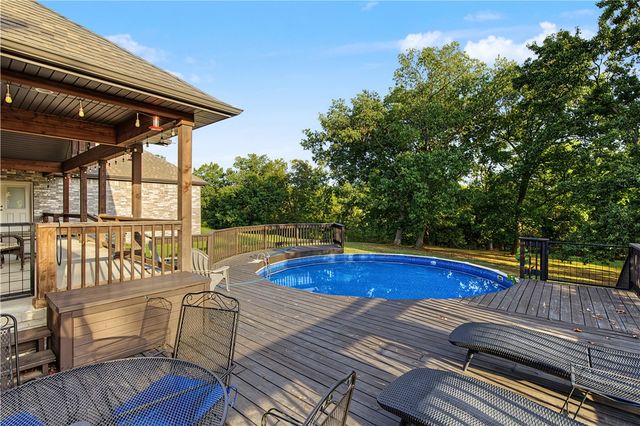 15040 Parrick Road, Gravette, AR 72736