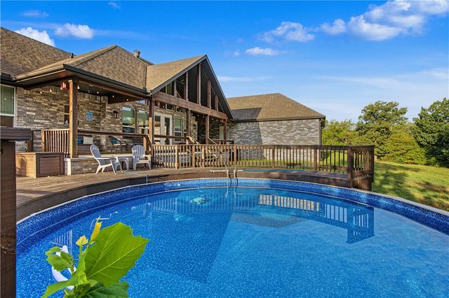 15040 Parrick Road, Gravette, AR 72736