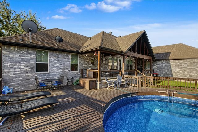 15040 Parrick Road, Gravette, AR 72736