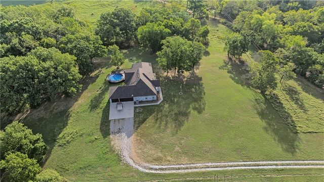 15040 Parrick Road, Gravette, AR 72736