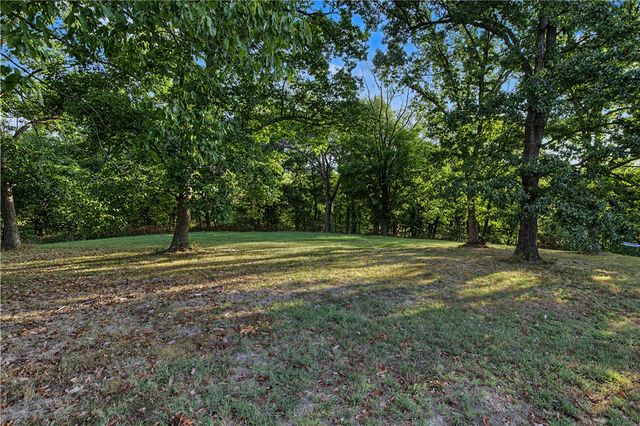 15040 Parrick Road, Gravette, AR 72736