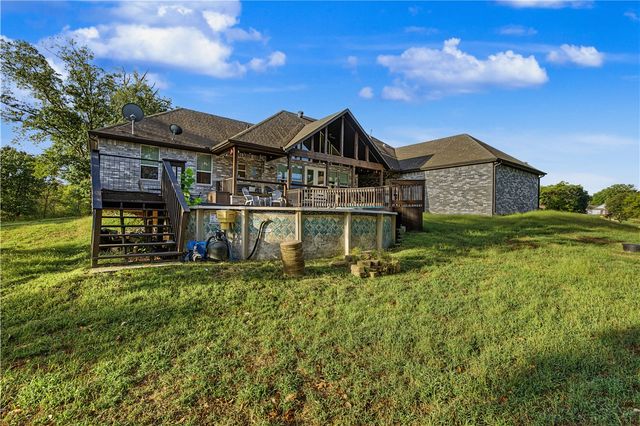 15040 Parrick Road, Gravette, AR 72736