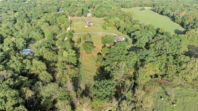 15040 Parrick Road, Gravette, AR 72736