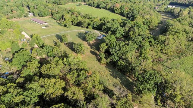 15040 Parrick Road, Gravette, AR 72736
