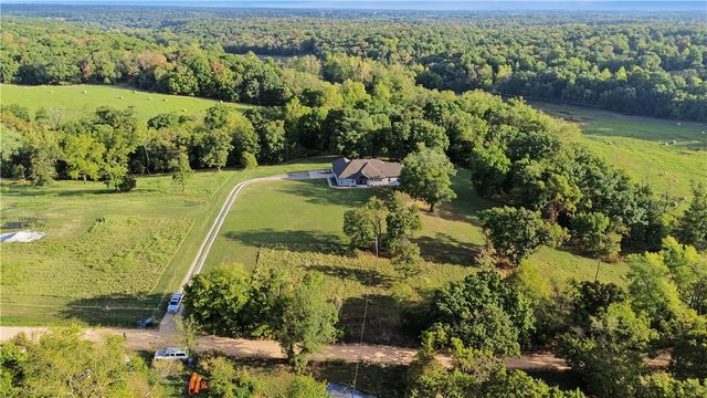 15040 Parrick Road, Gravette, AR 72736