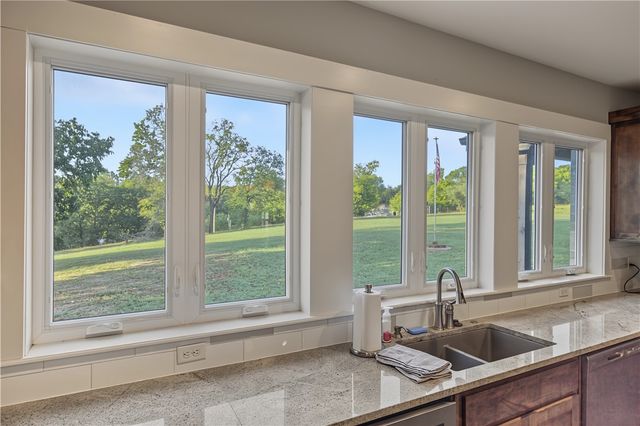 15040 Parrick Road, Gravette, AR 72736