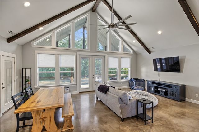 15040 Parrick Road, Gravette, AR 72736