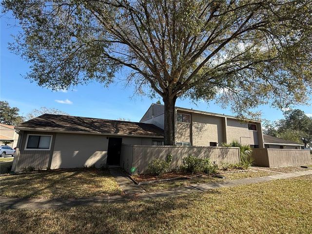8608 LAKE ISLE DRIVE 169, Temple Terrace, FL 33637
