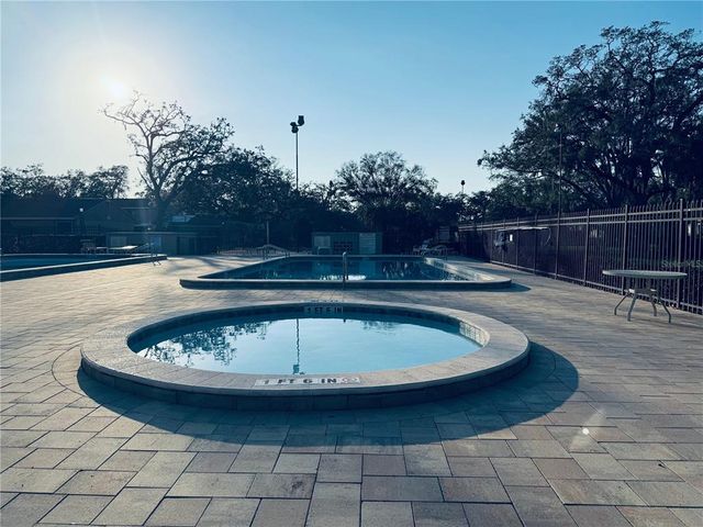 8608 LAKE ISLE DRIVE 169, Temple Terrace, FL 33637
