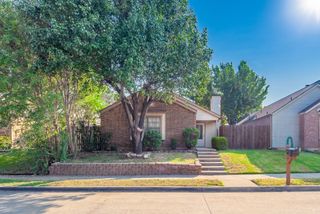 2802 Bridge Lake Drive, Irving, TX 75060