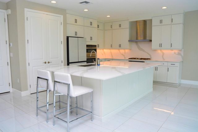 1402 Thistle Place, Loxahatchee, FL 33470