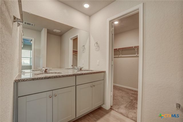 1945 Redstart, New Braunfels, TX 78130