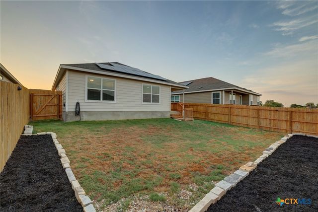 1945 Redstart, New Braunfels, TX 78130