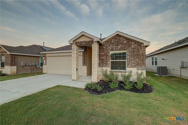 1945 Redstart, New Braunfels, TX 78130