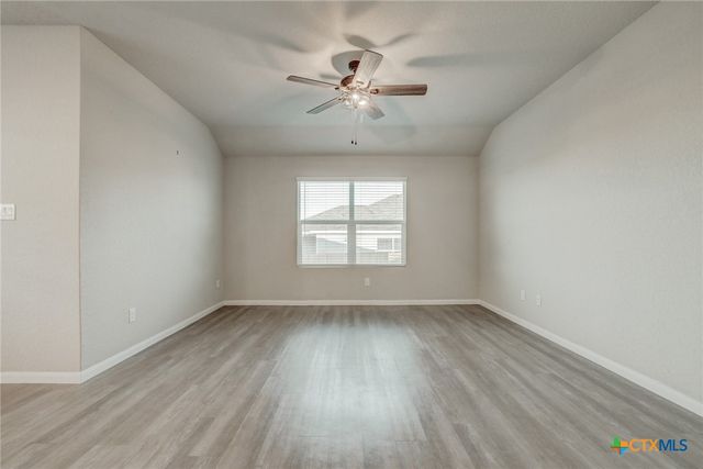 1945 Redstart, New Braunfels, TX 78130