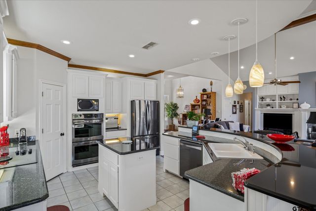 2833 FM 1801, Mineola, TX 75773