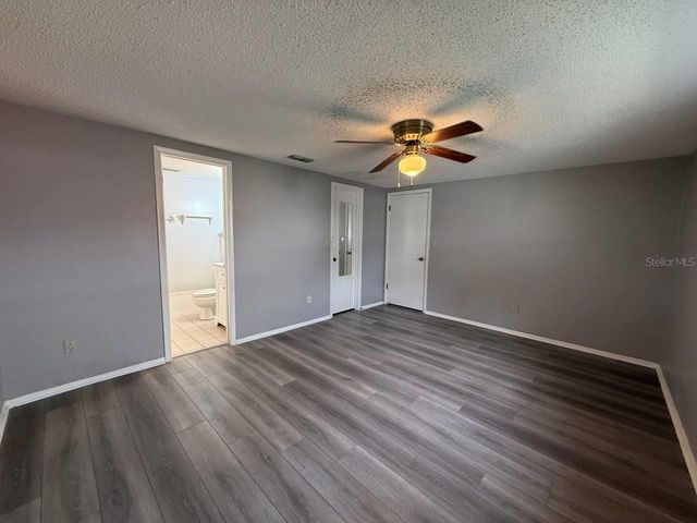 6124 18TH STREET, Zephyrhills, FL 33542
