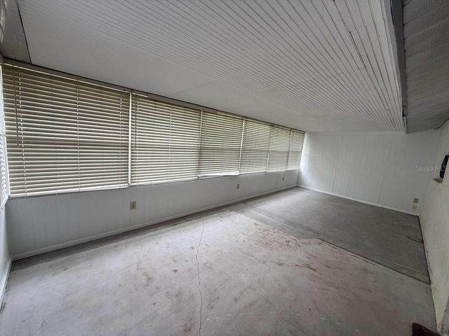 6124 18TH STREET, Zephyrhills, FL 33542