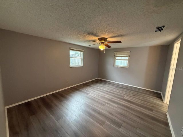 6124 18TH STREET, Zephyrhills, FL 33542