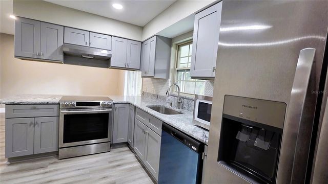 401 NOYA LANE, Apopka, FL 32712