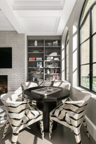 34 E 62nd Street, New York City, NY 10065