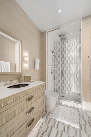 34 E 62nd Street, New York City, NY 10065