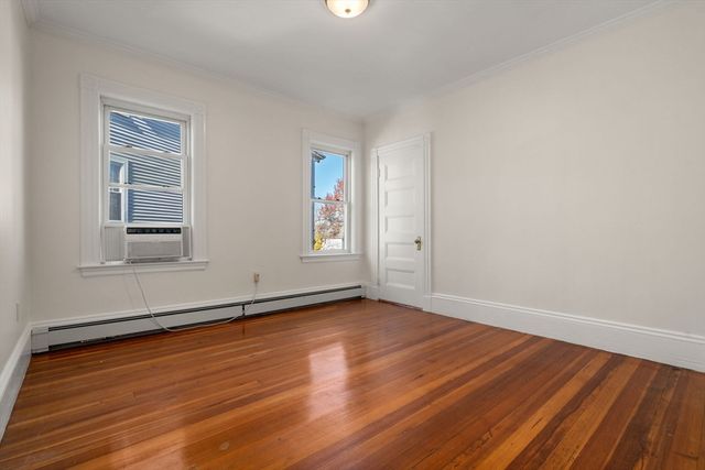 55 Reservoir Rd 2, Brookline, MA 02467