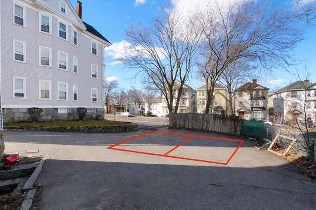 55 Reservoir Rd 2, Brookline, MA 02467