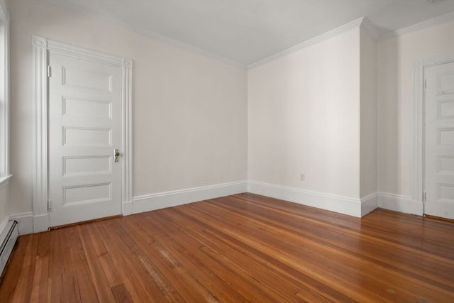 55 Reservoir Rd 2, Brookline, MA 02467