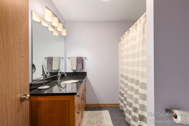 646 Wilshire Court, Holland, MI 49423