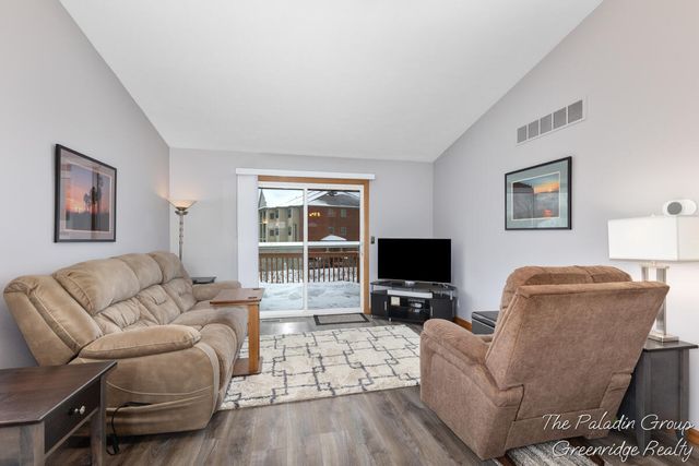 646 Wilshire Court, Holland, MI 49423