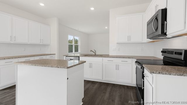 40 Charlies Bend Way, Spring Lake, NC 28390