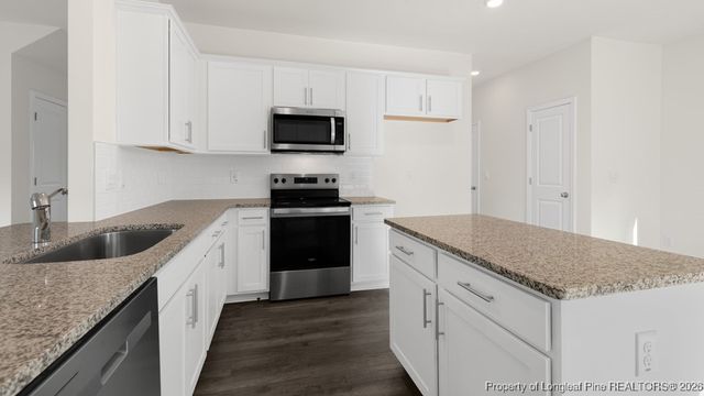 40 Charlies Bend Way, Spring Lake, NC 28390