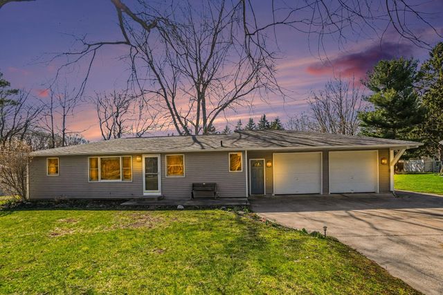 2435 Lilac Avenue, Holland Twp, MI 49424