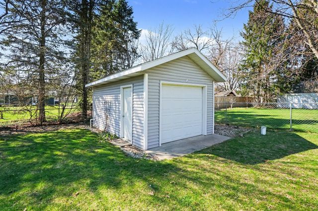 2435 Lilac Avenue, Holland Twp, MI 49424