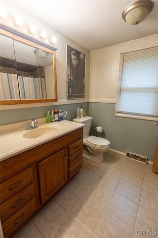 211 Knapp Road, Geddes, NY 13219