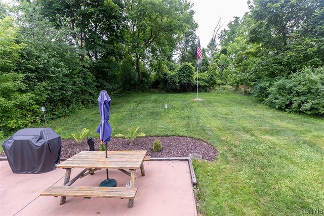 211 Knapp Road, Geddes, NY 13219