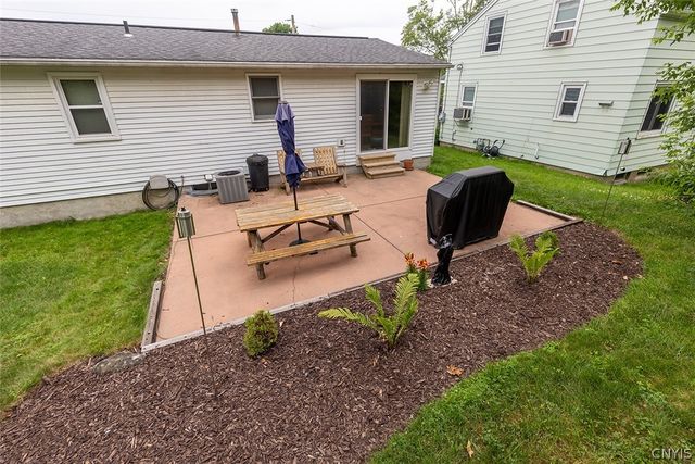211 Knapp Road, Geddes, NY 13219