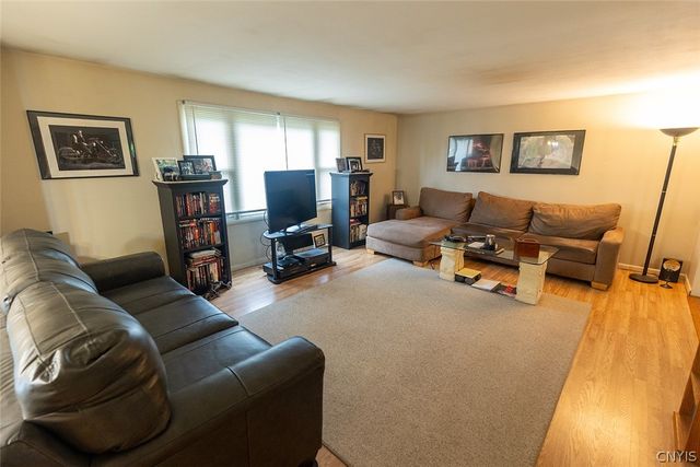 211 Knapp Road, Geddes, NY 13219